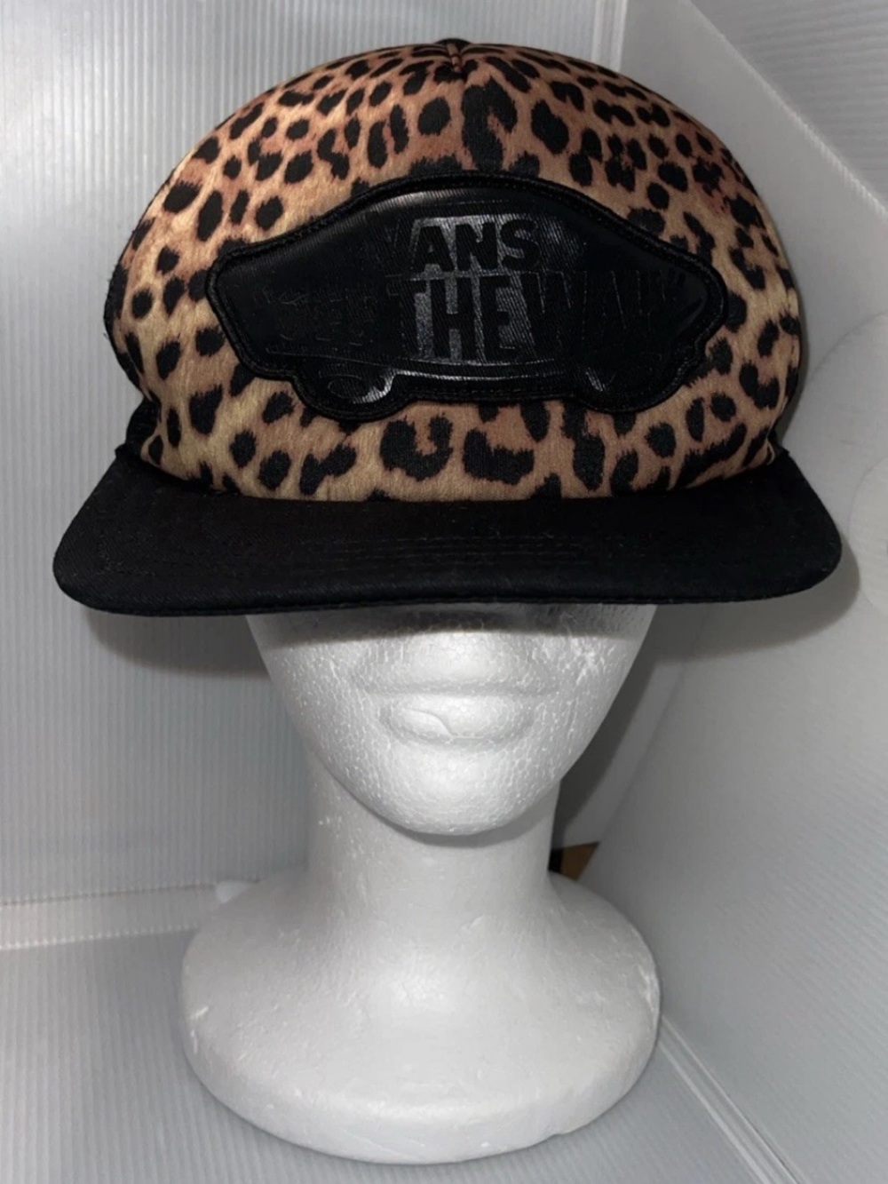 VANS OFF THE WALL Leopard On Black Baseball Skateboard Skate Hat One Size